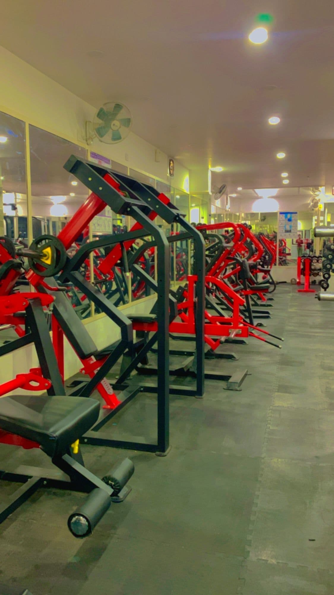 Fitness life High-tech gym
