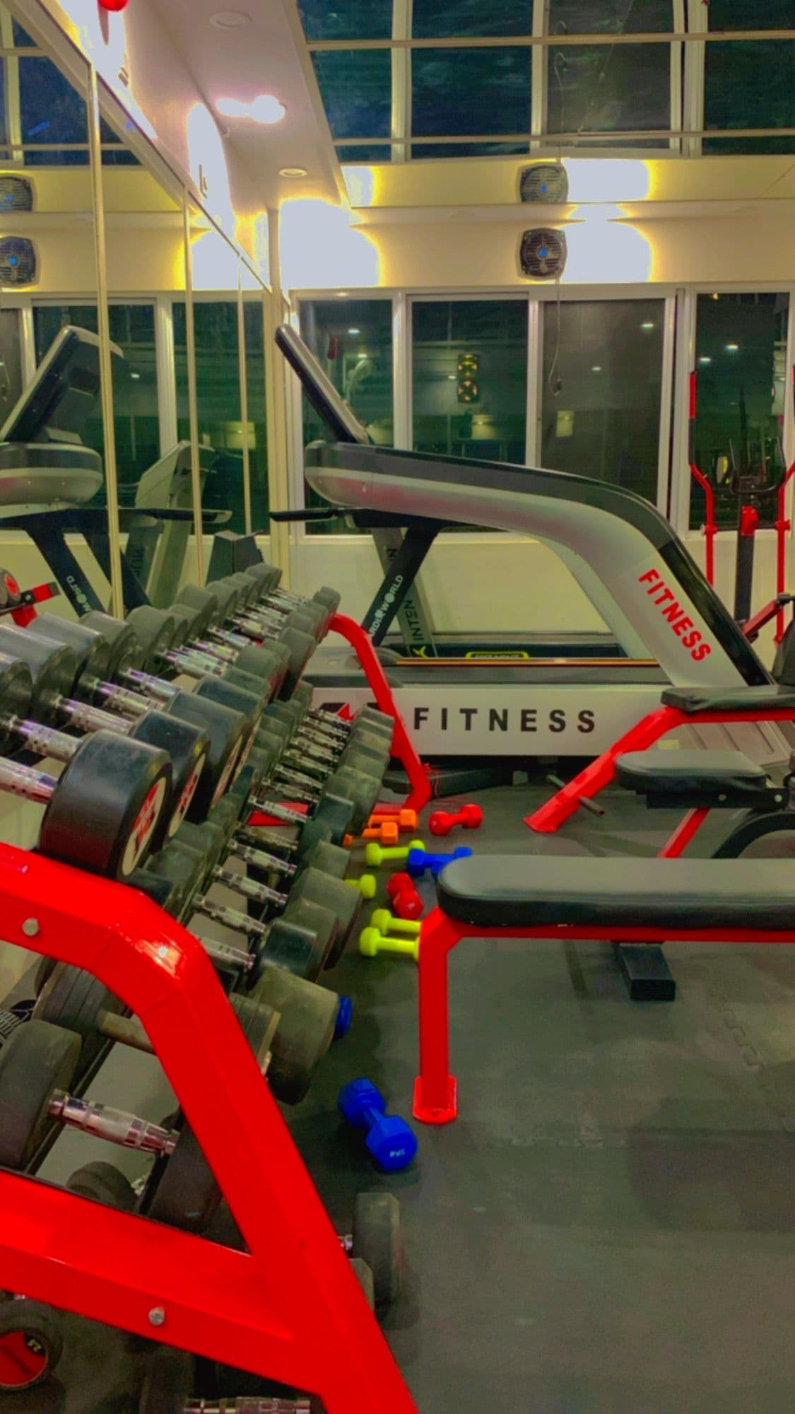 Fitness life High-tech gym