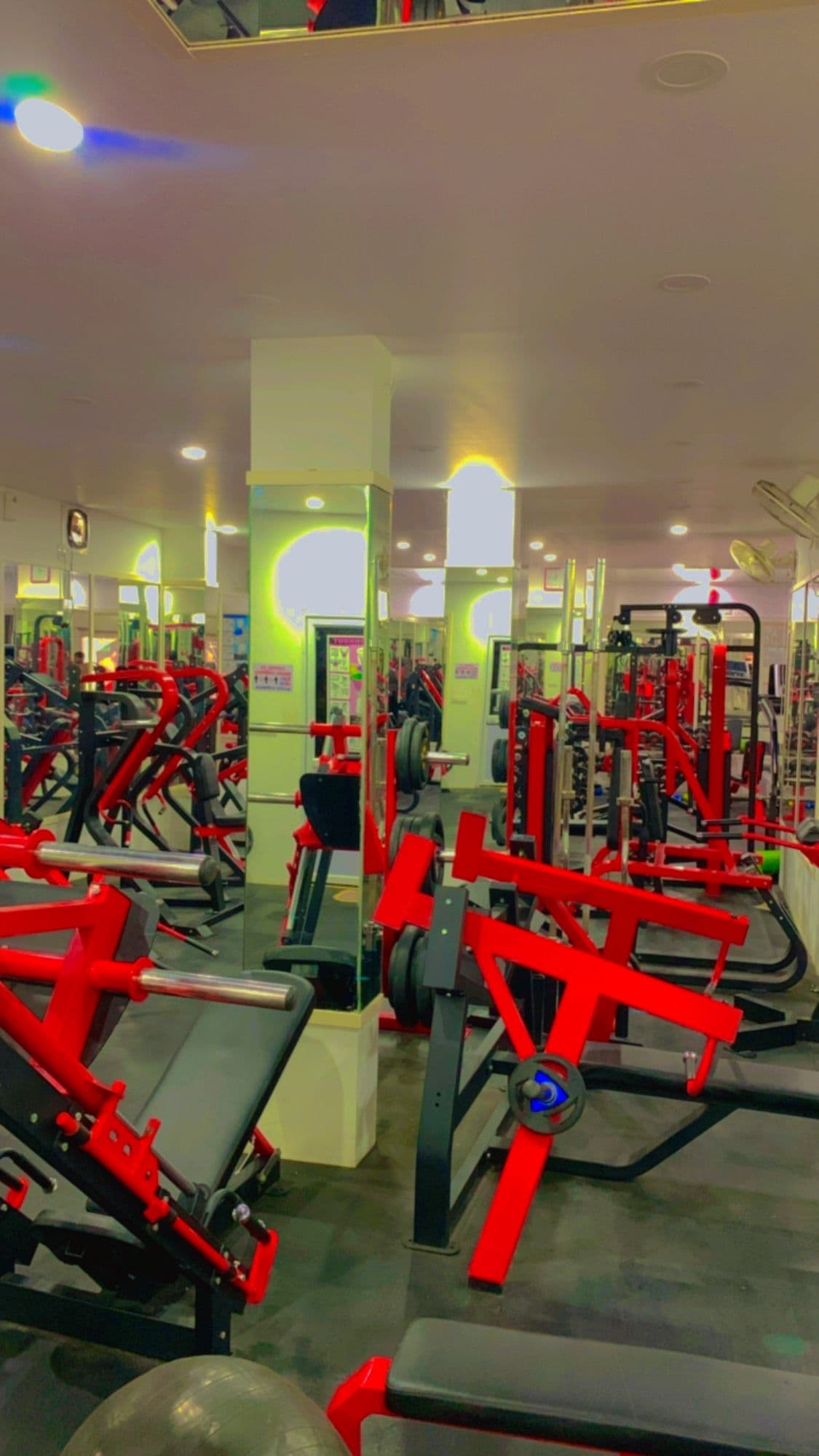Fitness life High-tech gym