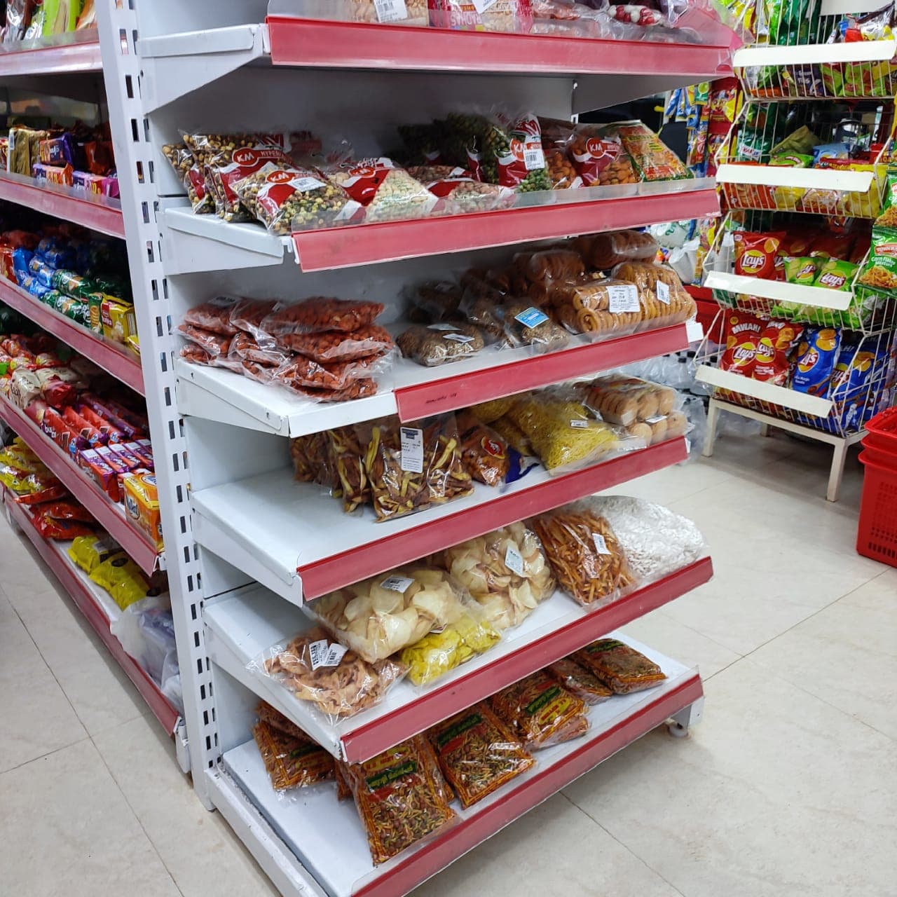 KM HYPERMARKET