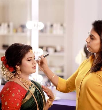 Greenery Beauty Parlour