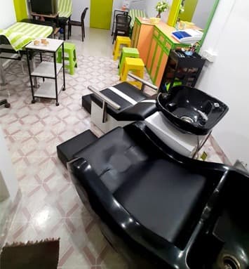Greenery Beauty Parlour