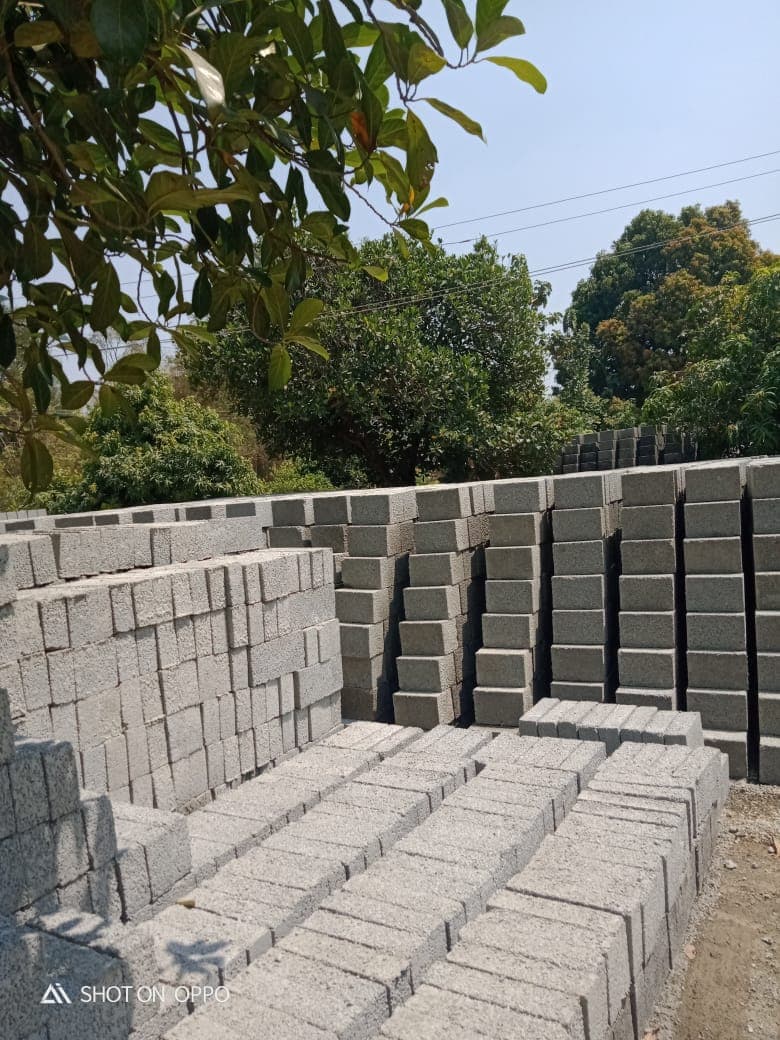 K R T SOLID BLOCK