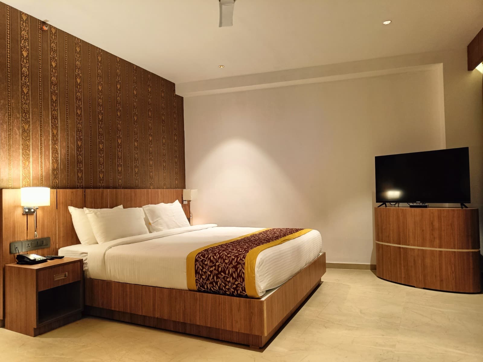 HOTEL SKY SIERRA