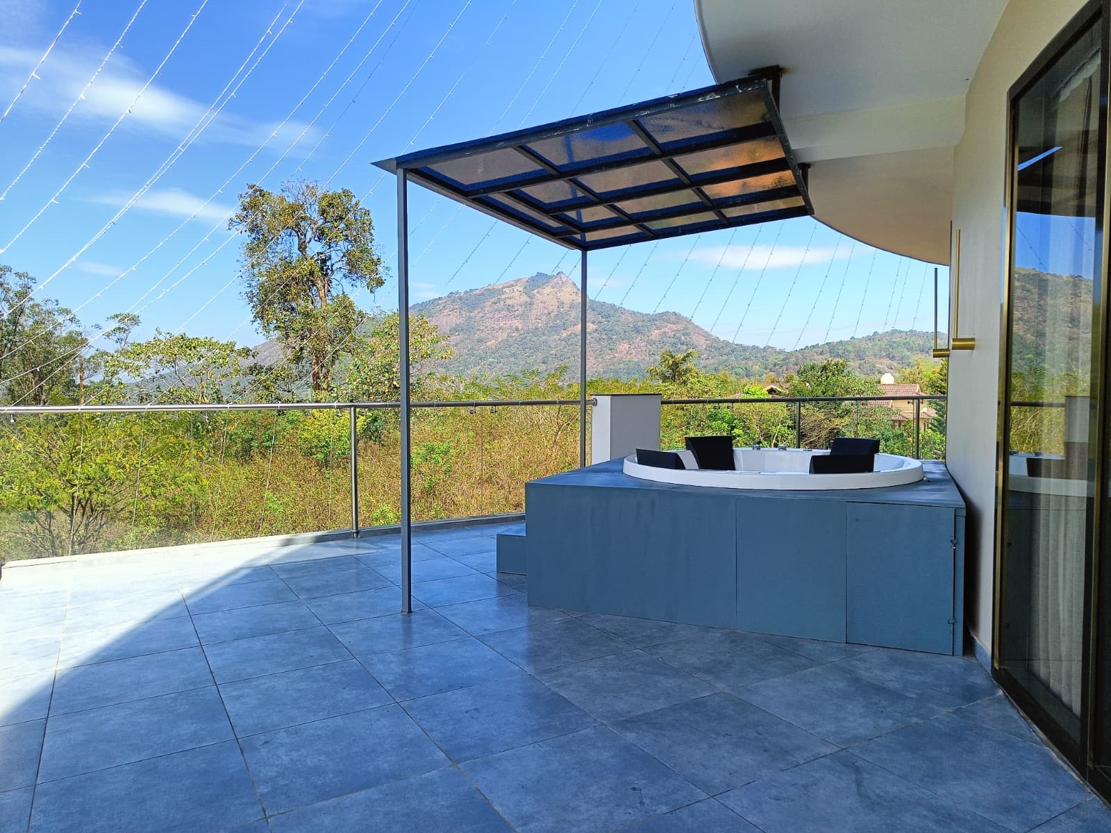 HOTEL SKY SIERRA