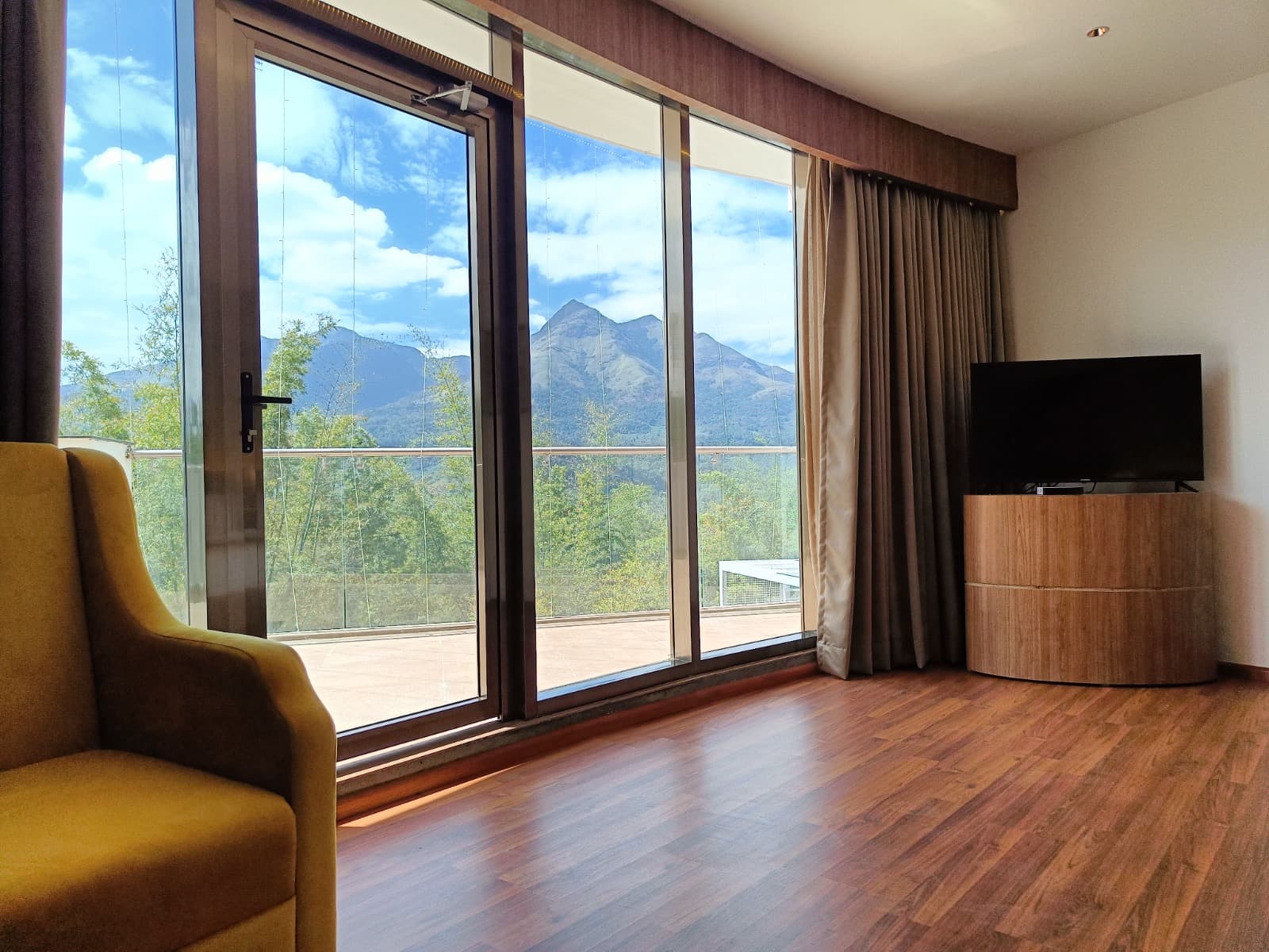 HOTEL SKY SIERRA