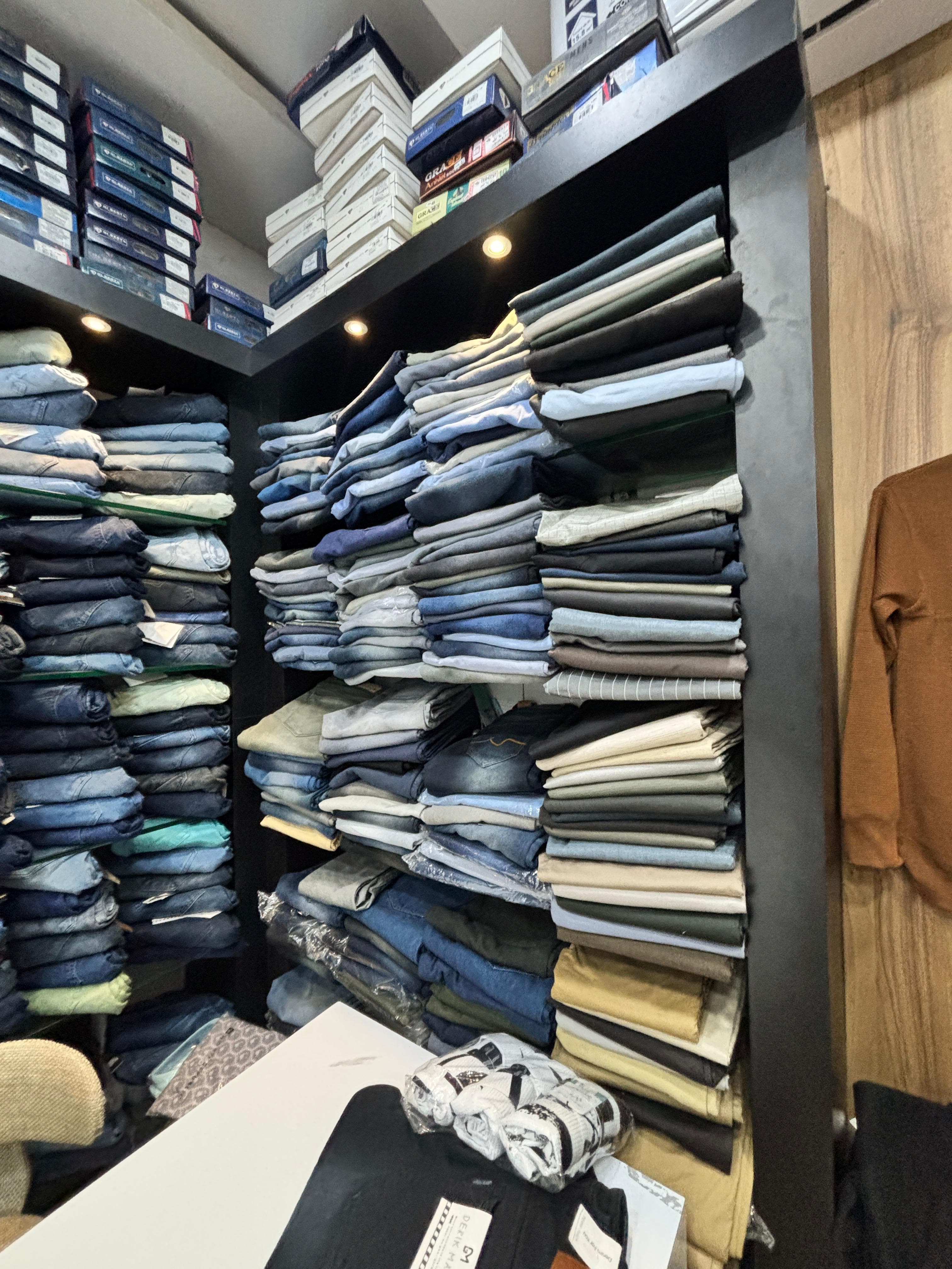 MEMOC MENS CORNER