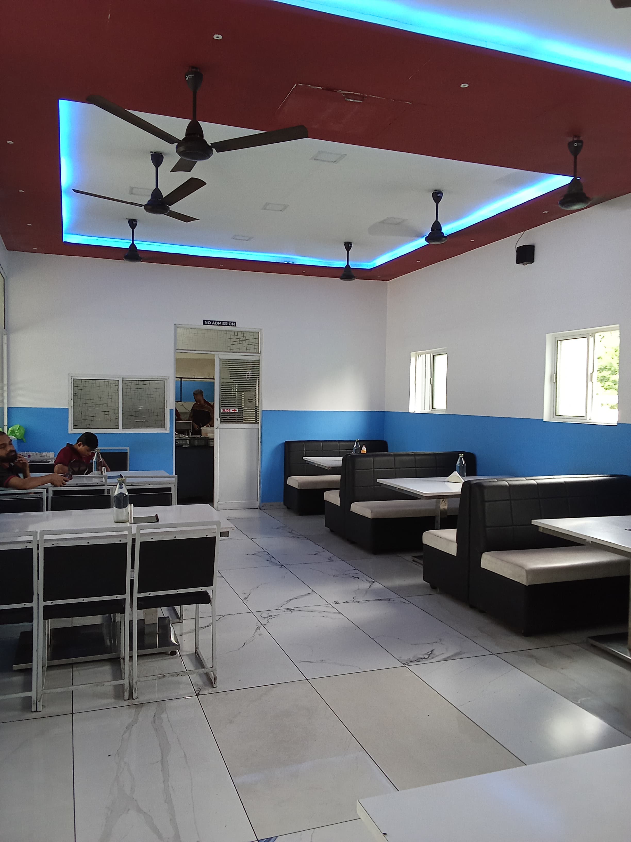 Al Safi Food Court 