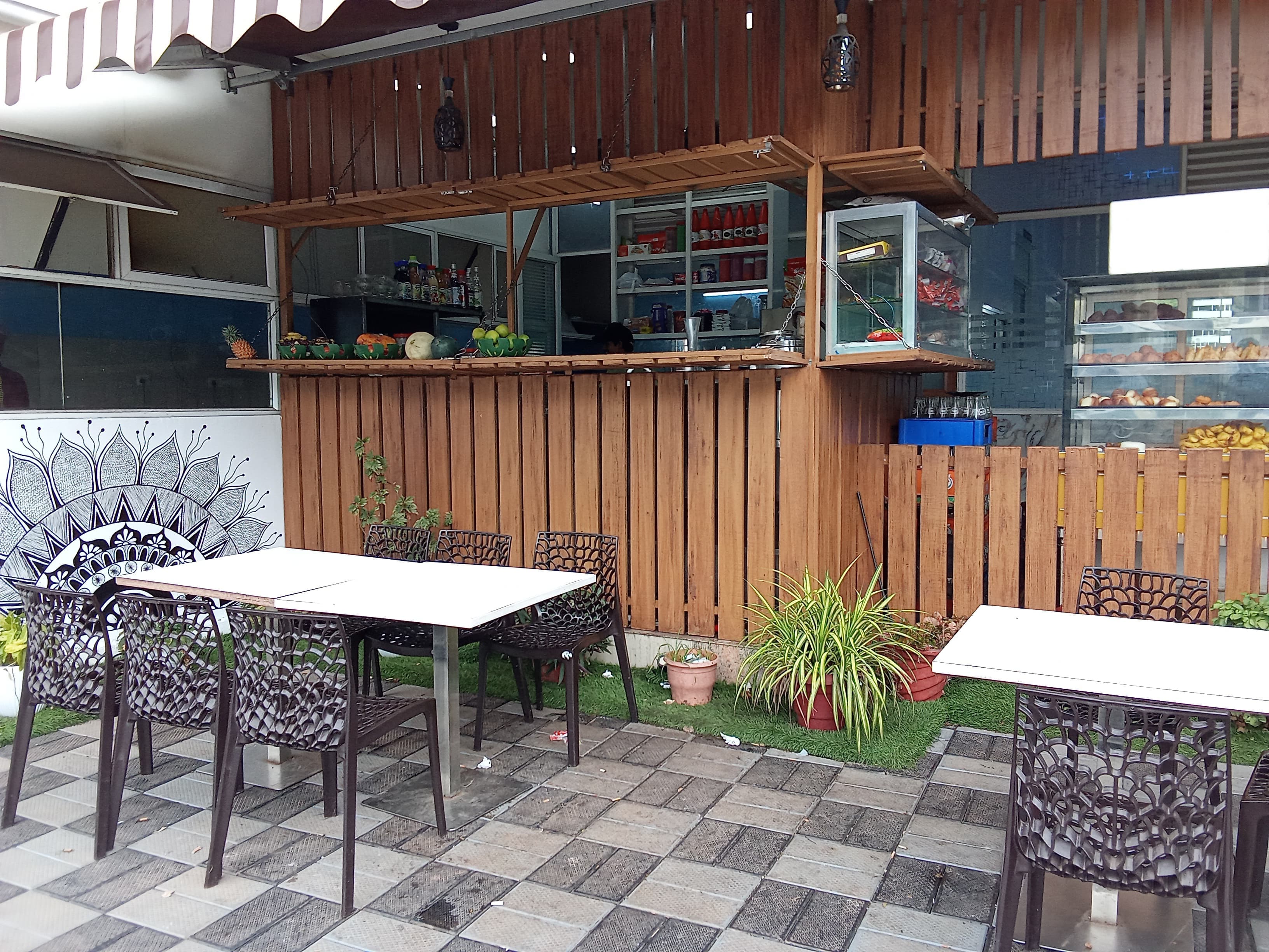 Al Safi Food Court 