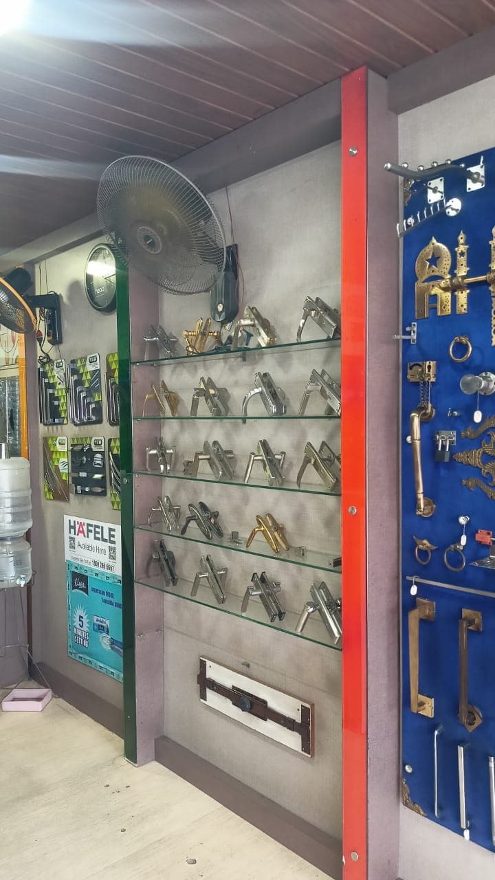 Triveni Glass Emporium