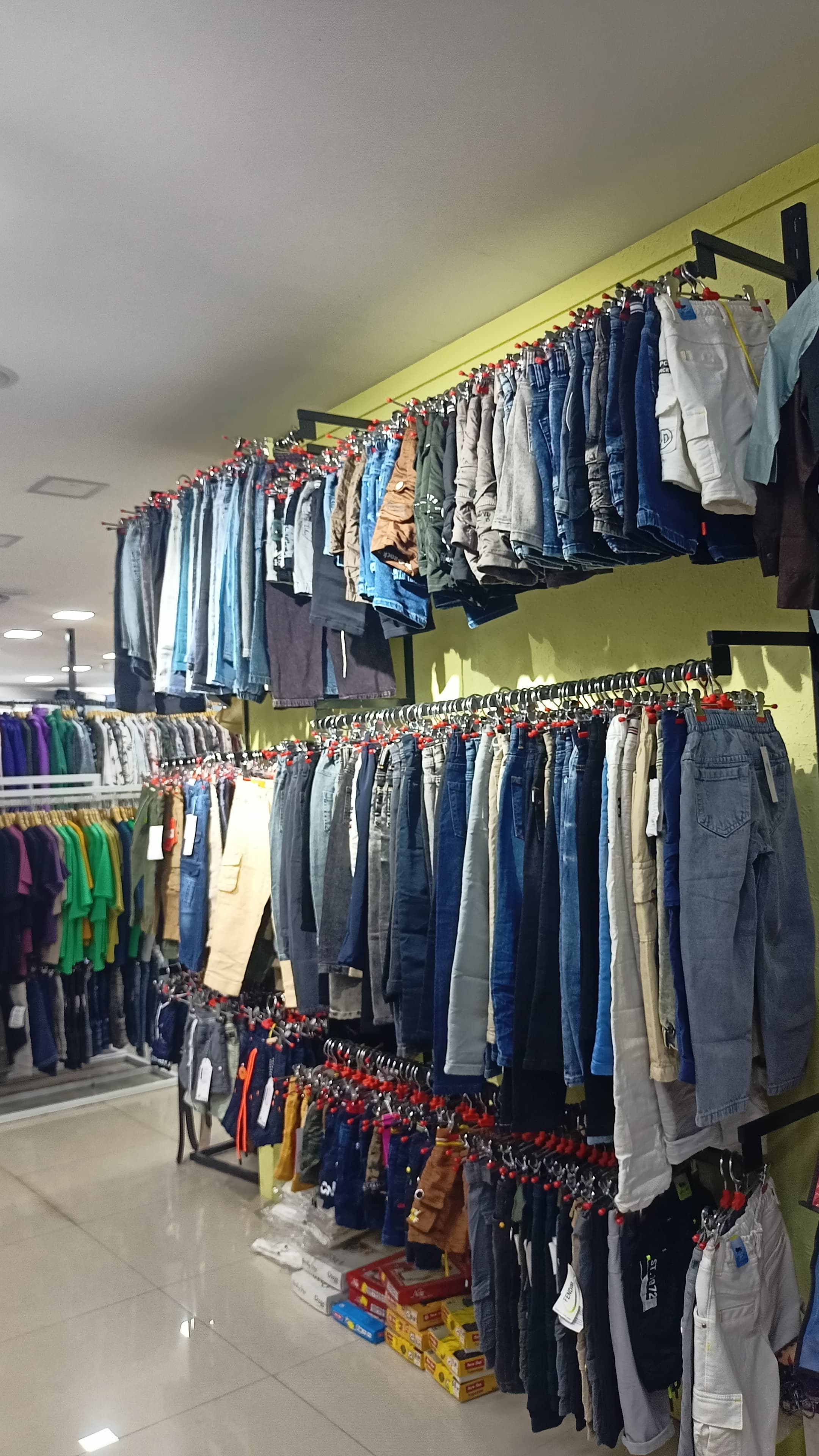 Status Exclusive Mens Shop