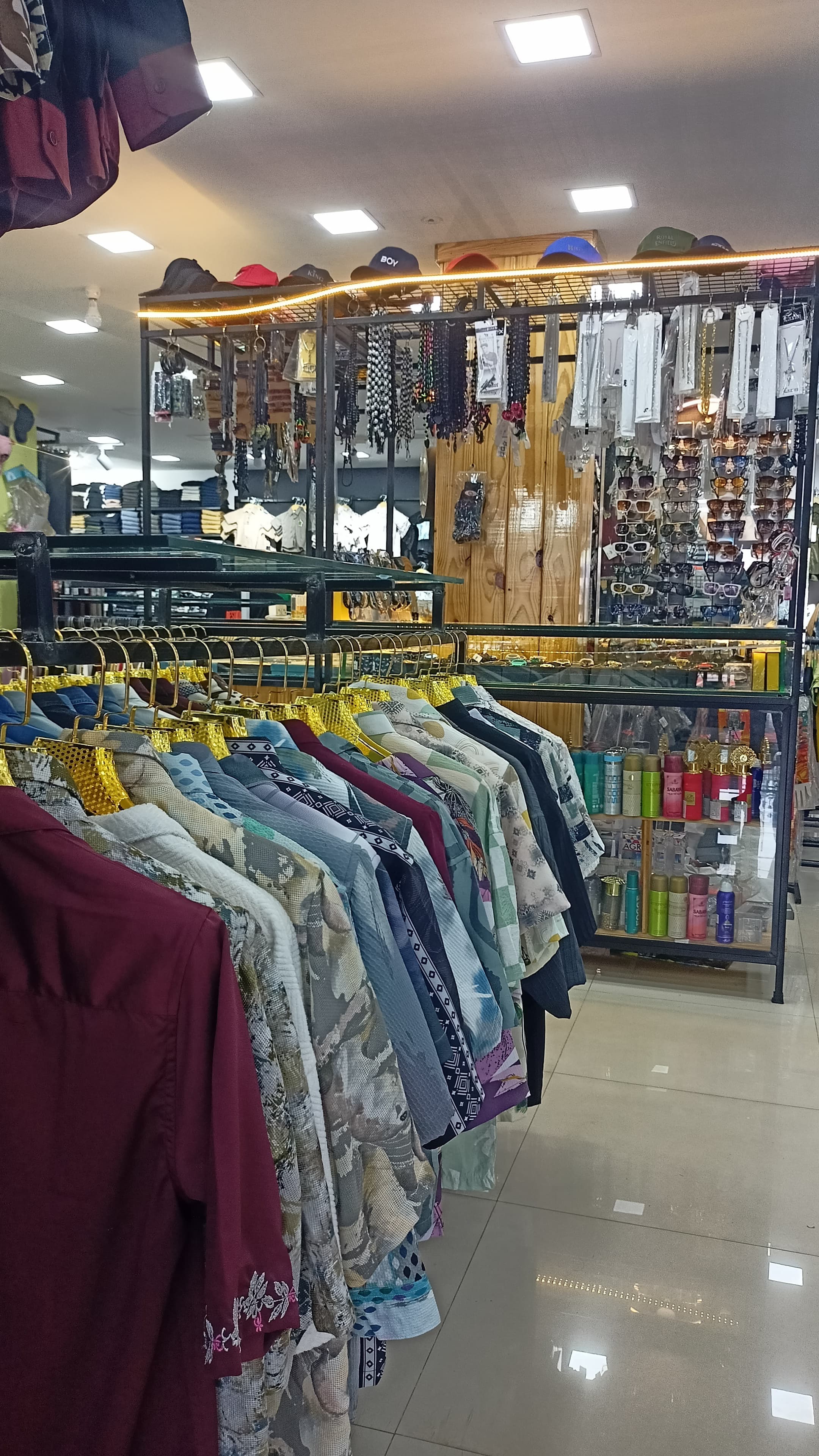 Status Exclusive Mens Shop