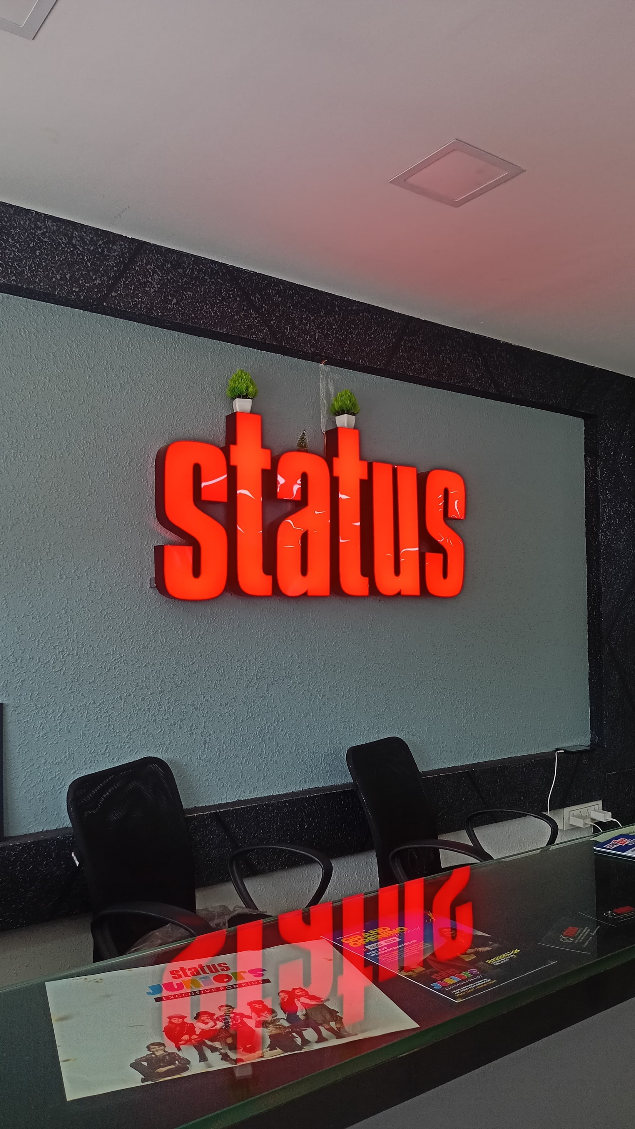 Status Exclusive Mens Shop