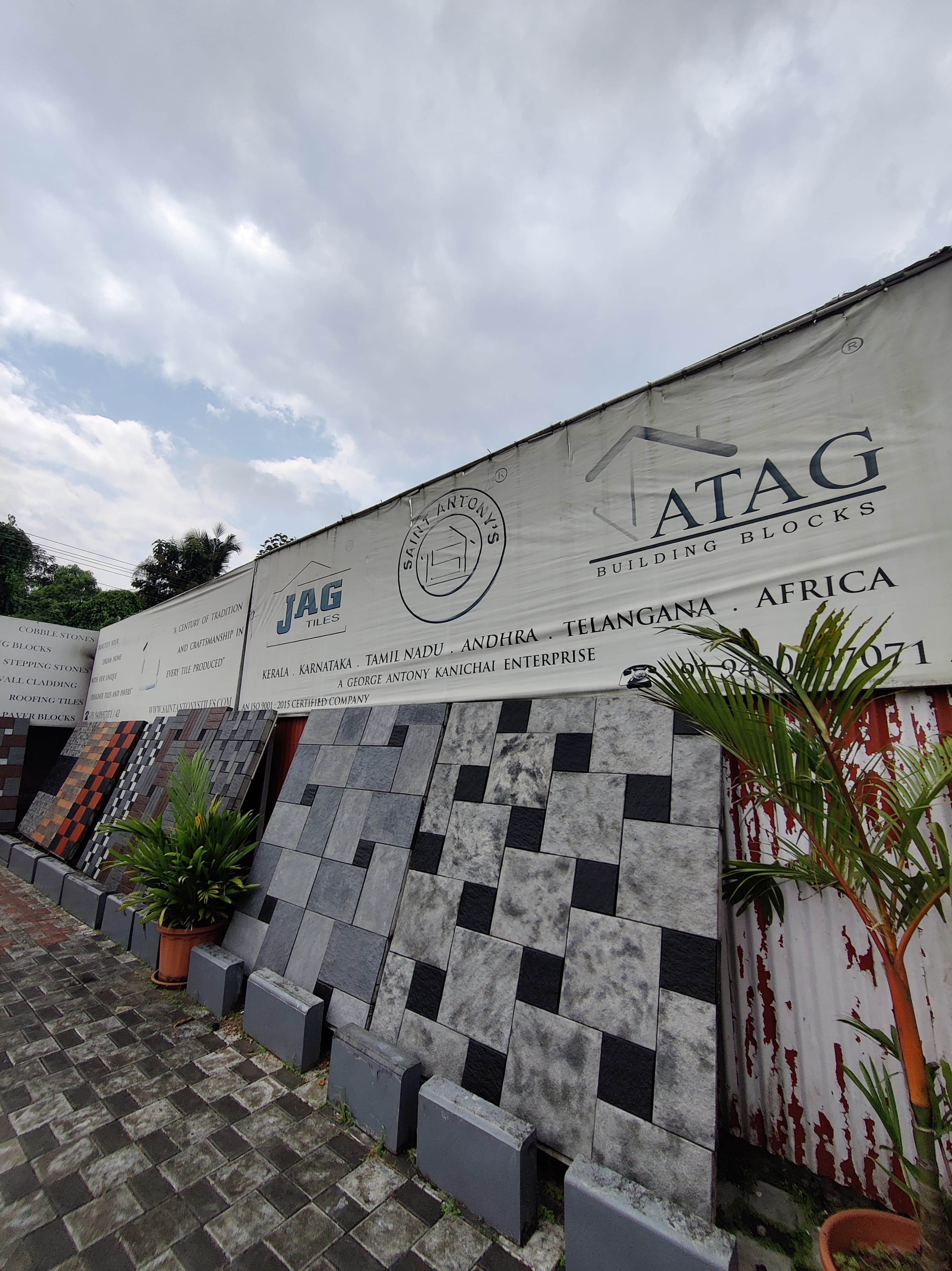 JAG Tiles