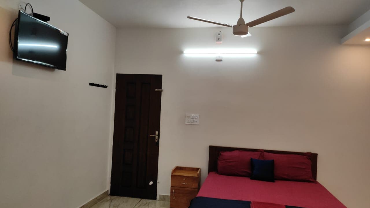 H Square Home Stay 