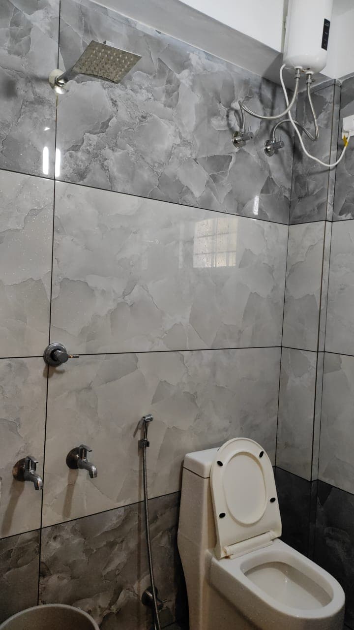 H Square Home Stay 