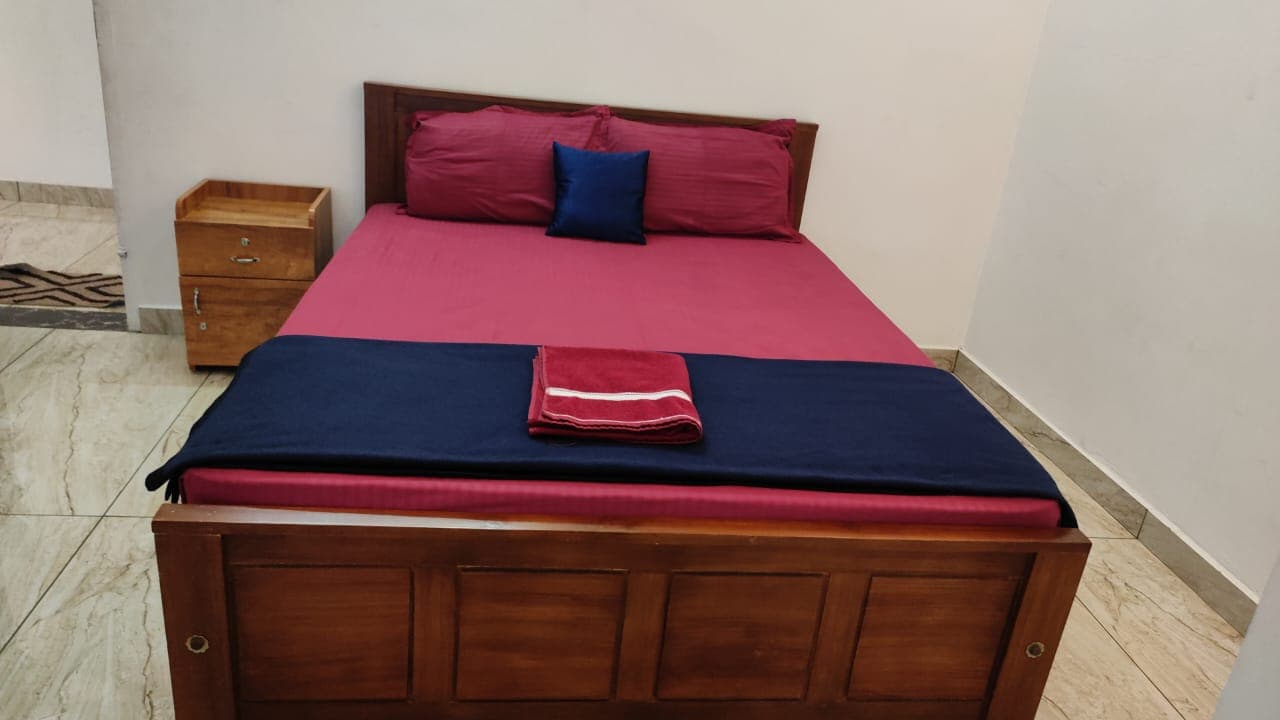 H Square Home Stay 