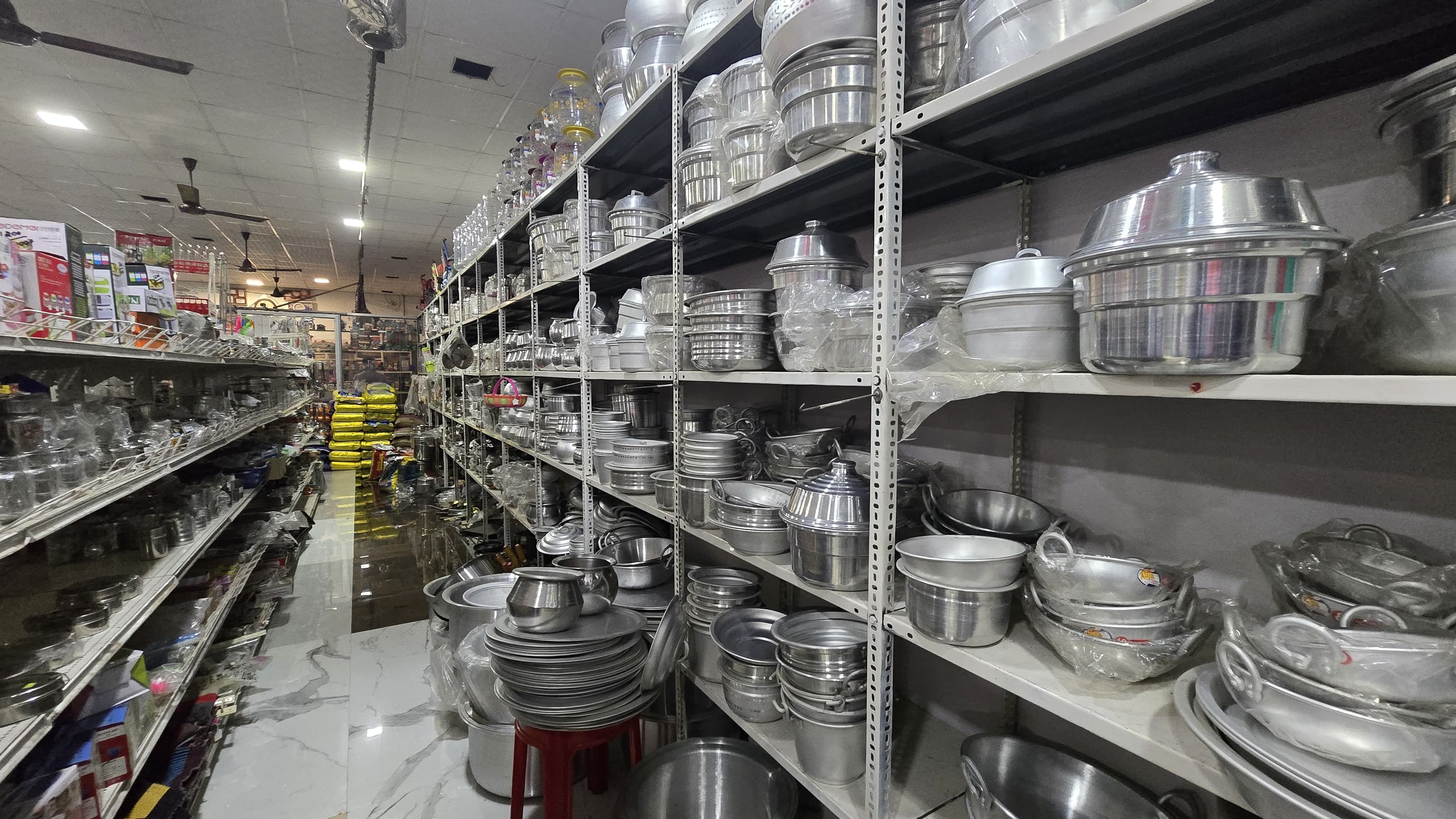 Sri Winnavika Super Smart Stores