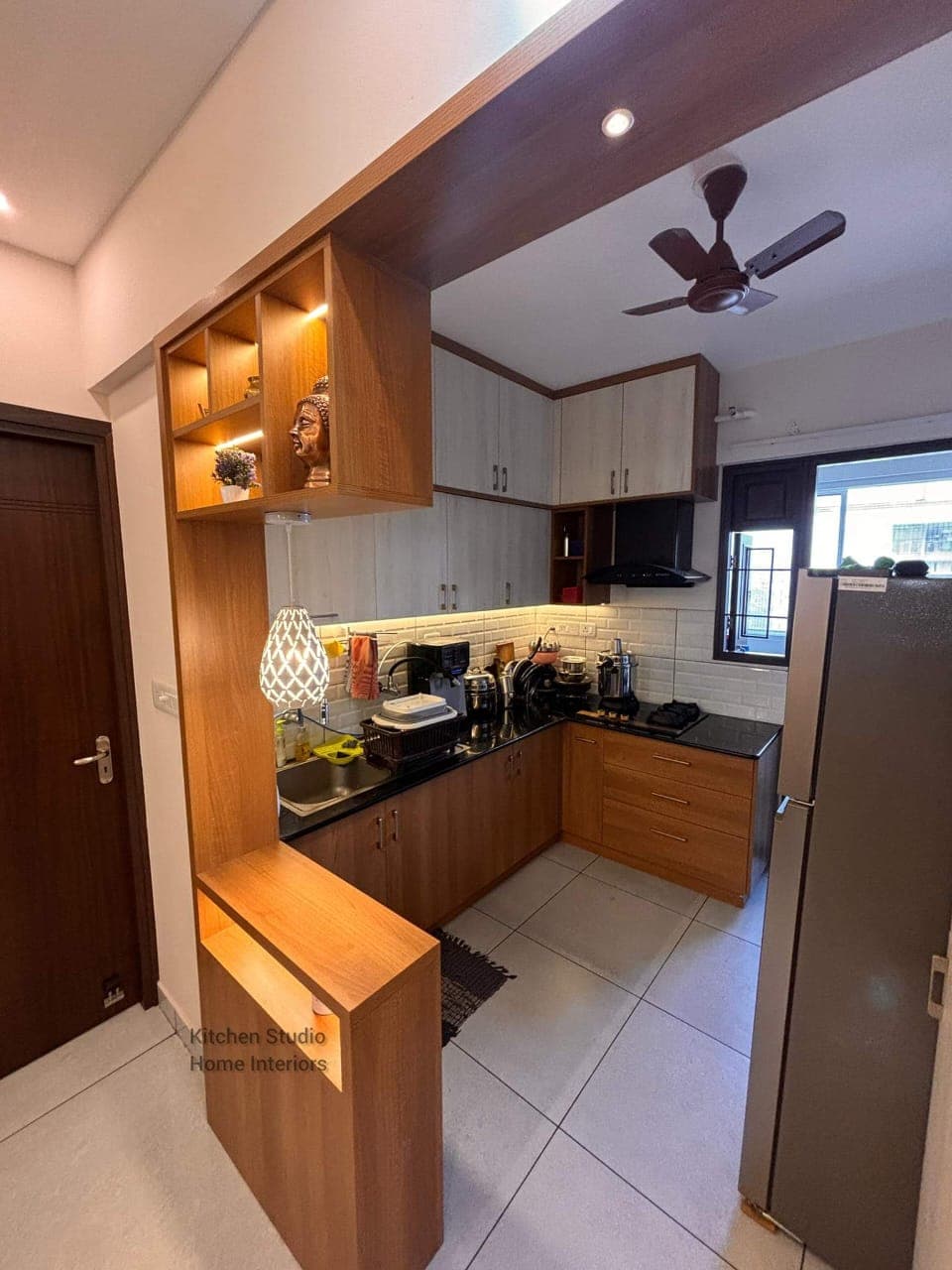 Kadapaadam Interior