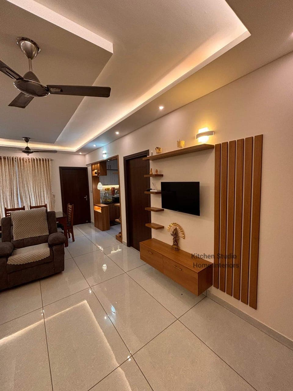 Kadapaadam Interior