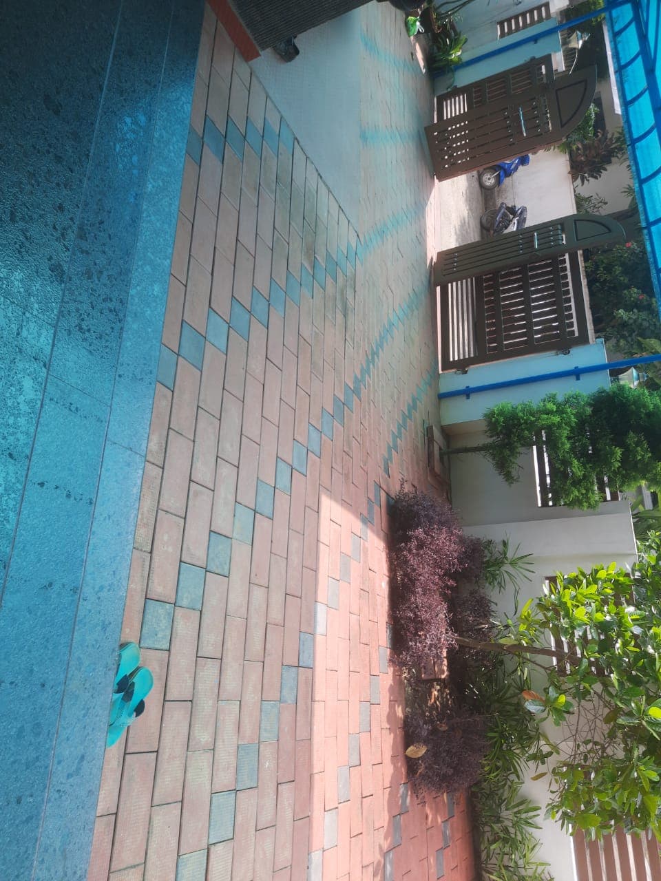 Komaroth Contruction