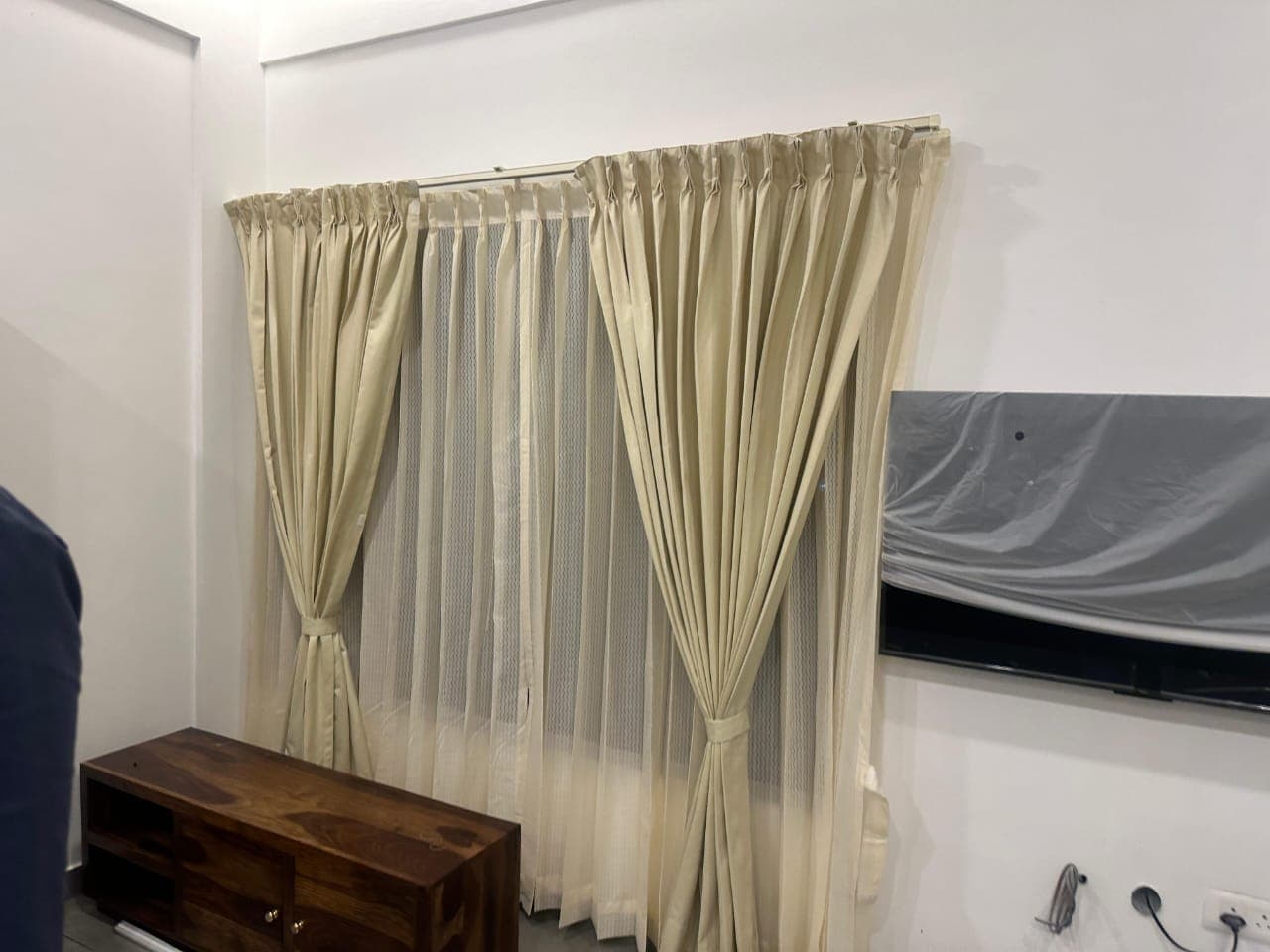 Aruljothi Interiors
