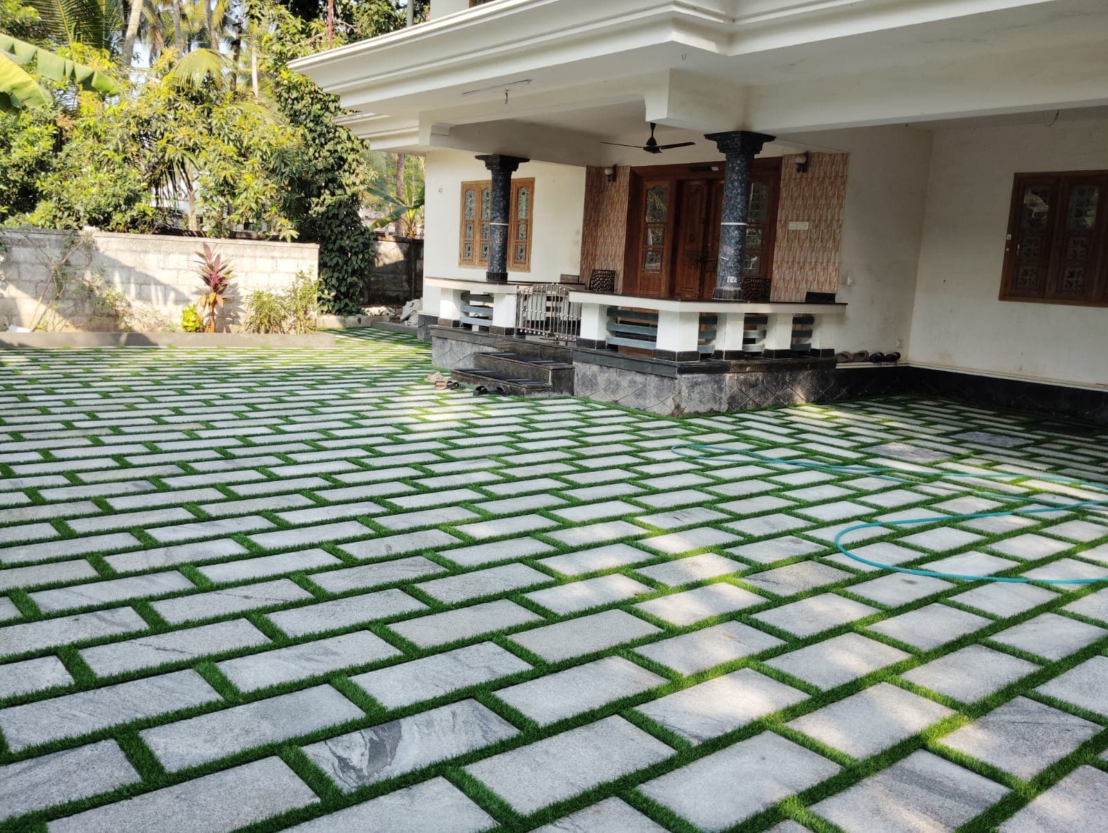 VKC STONES & ROOFINGS