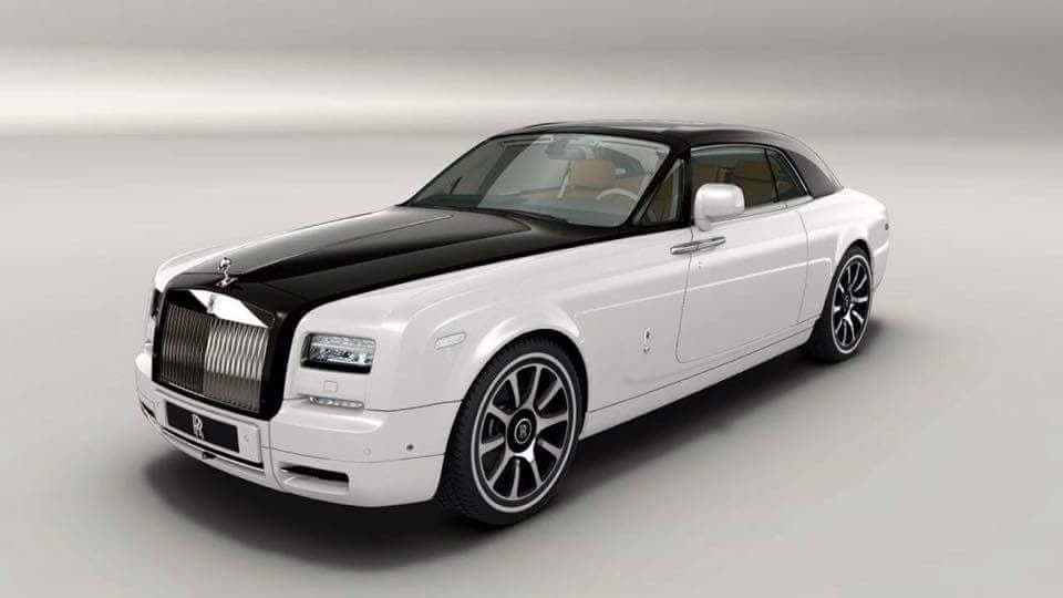 Premium Tourist Luxury Car Transport