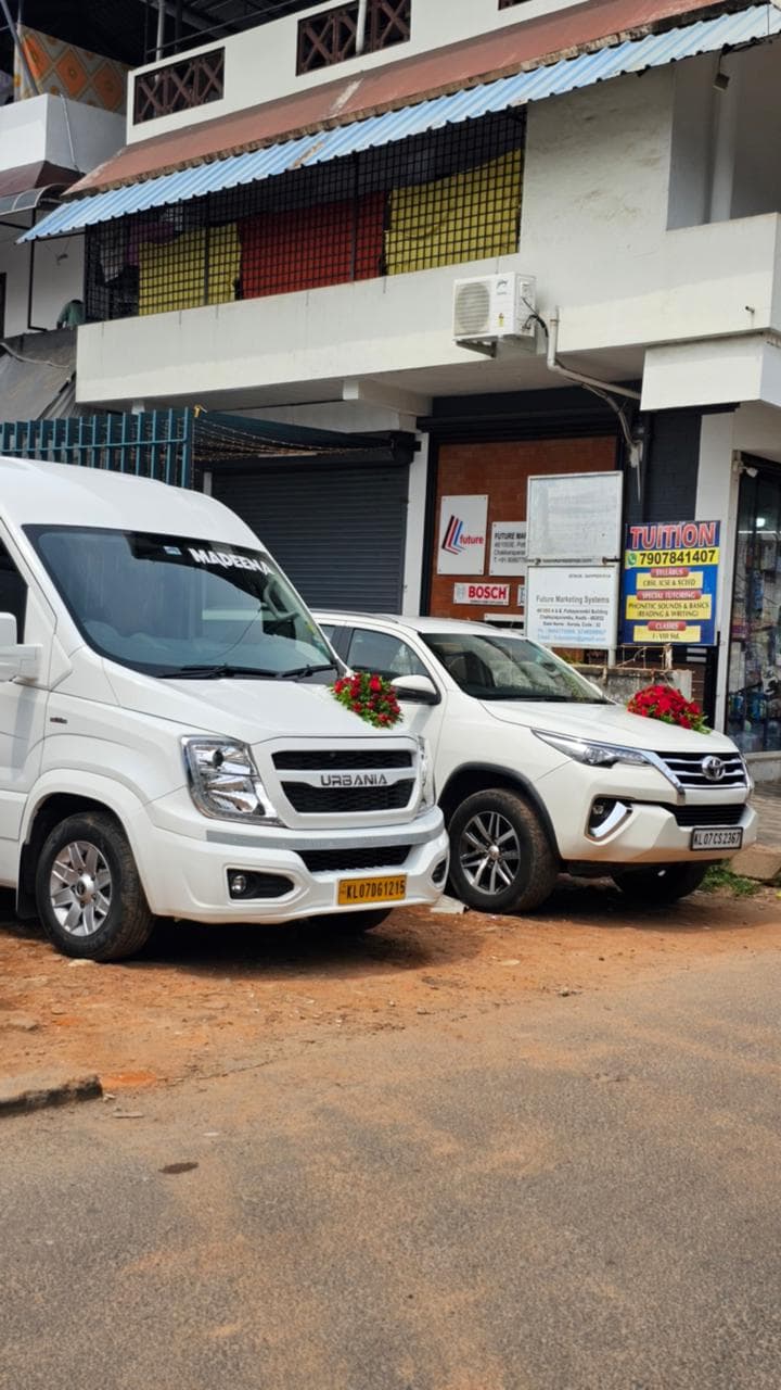 Kerala Tour Bus
