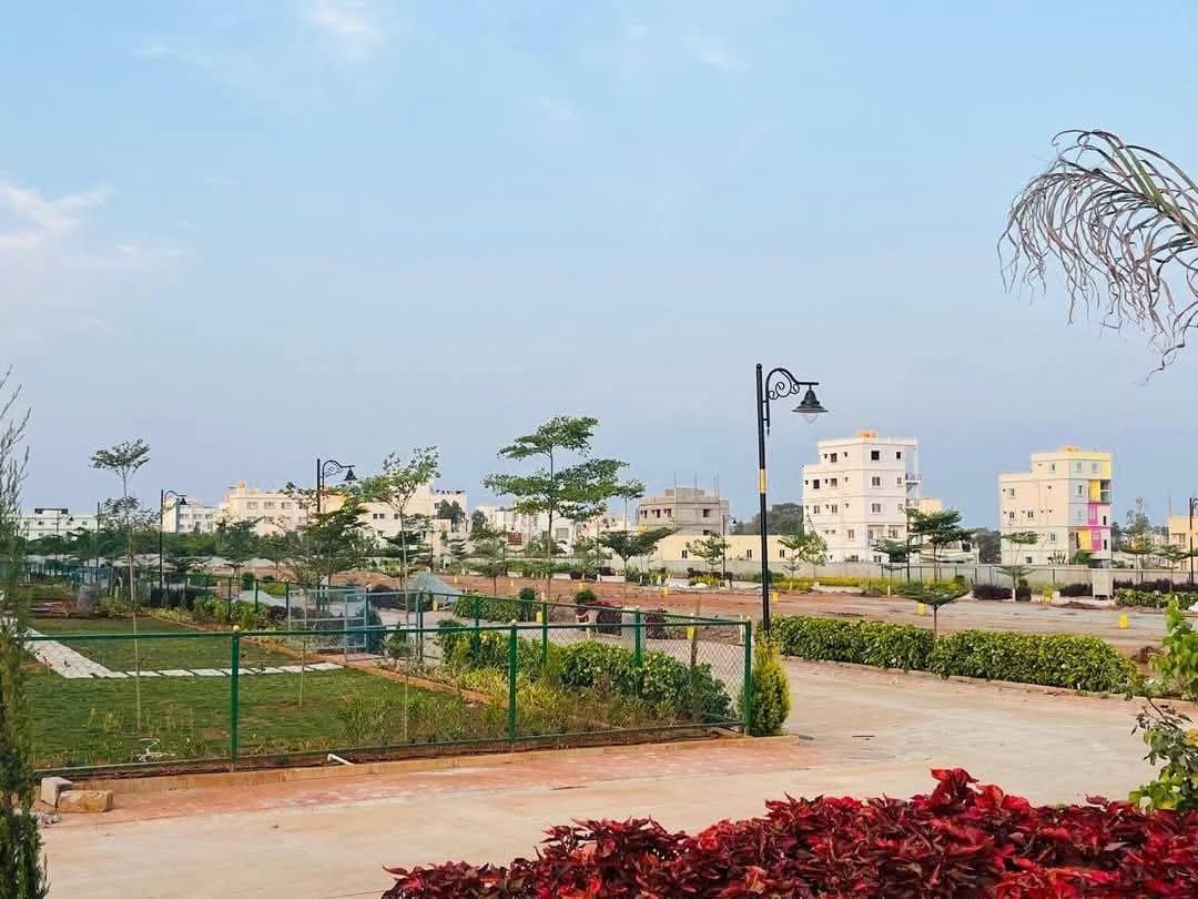 KNS metro properties