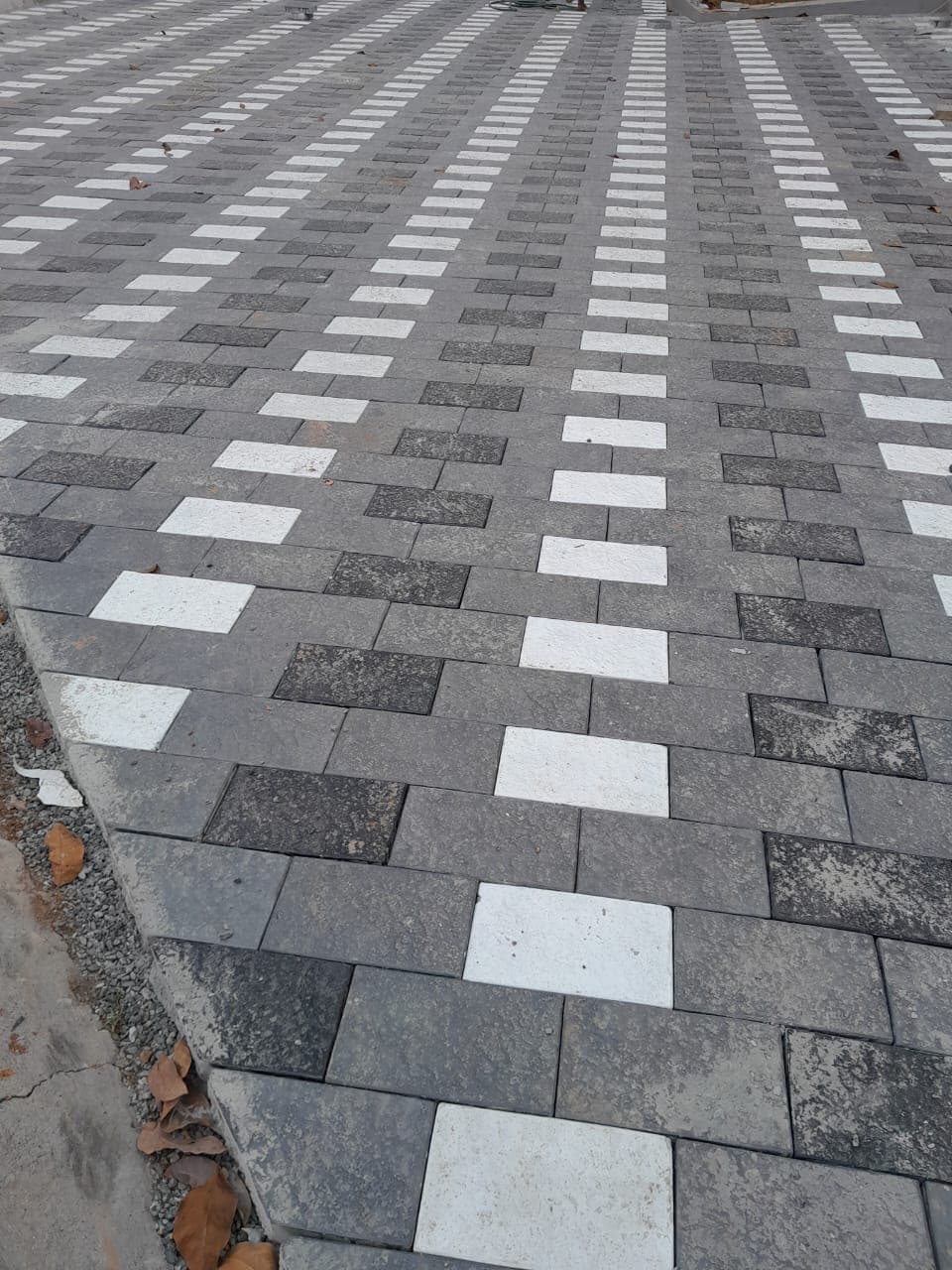 CLASSIC INTERLOCK TILES