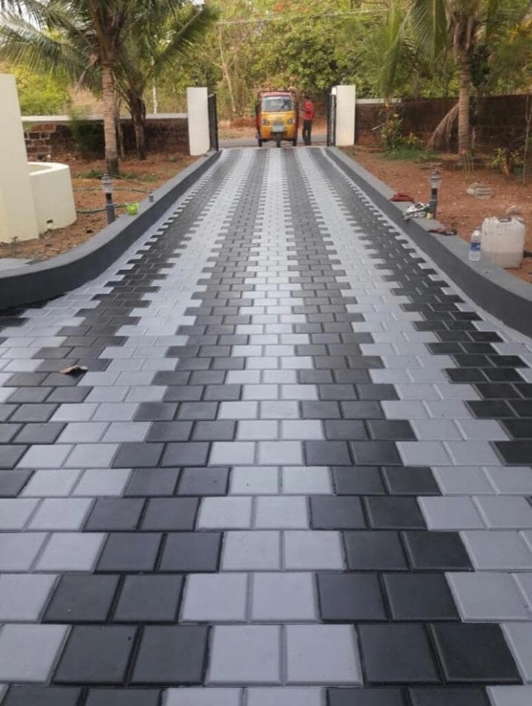 CLASSIC INTERLOCK TILES