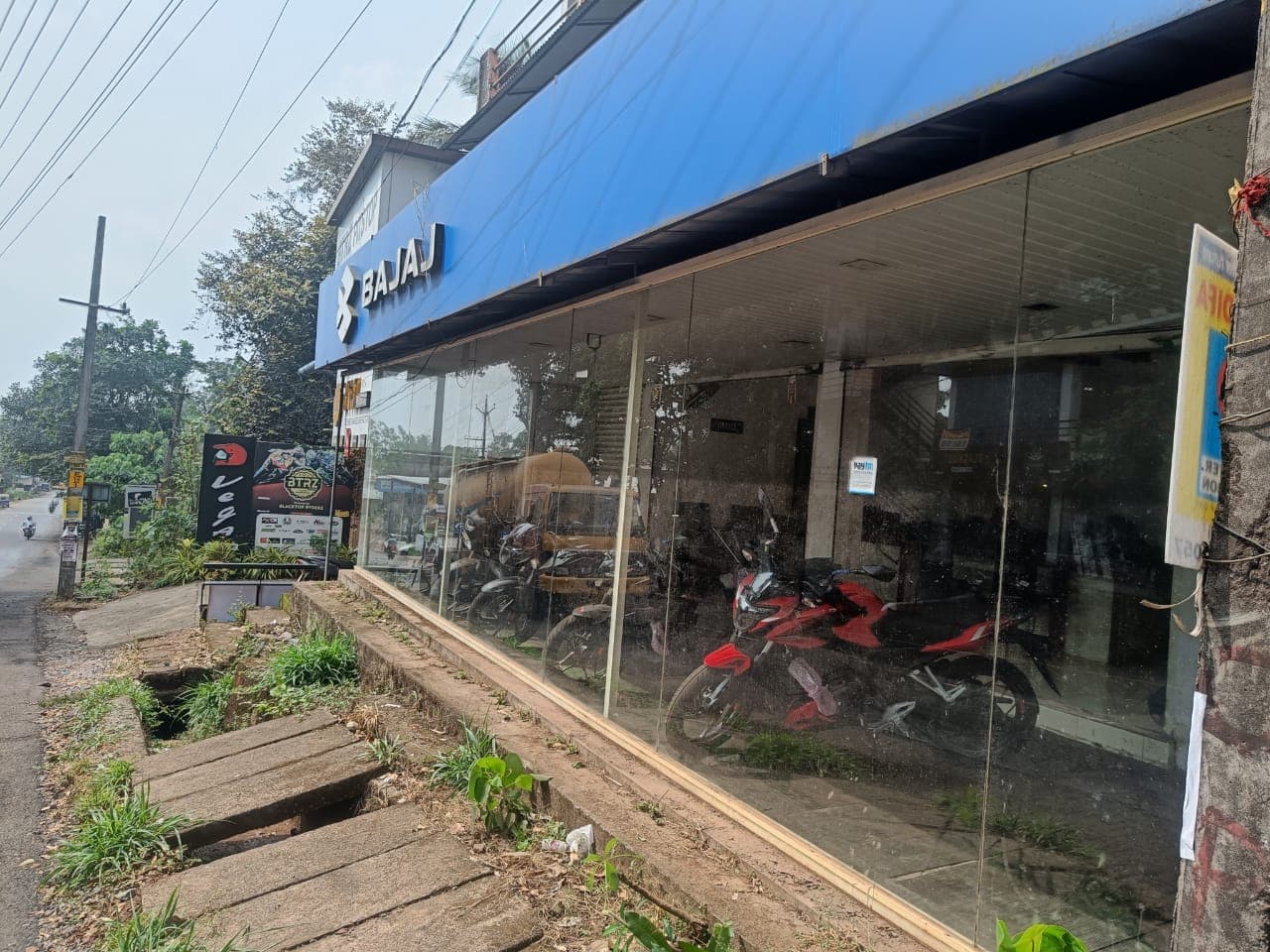  KVR BAJAJ Automobiles 