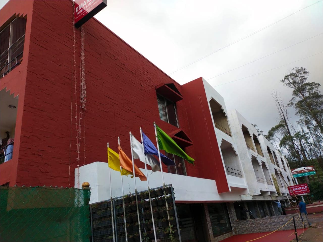 New Emerald Hotel