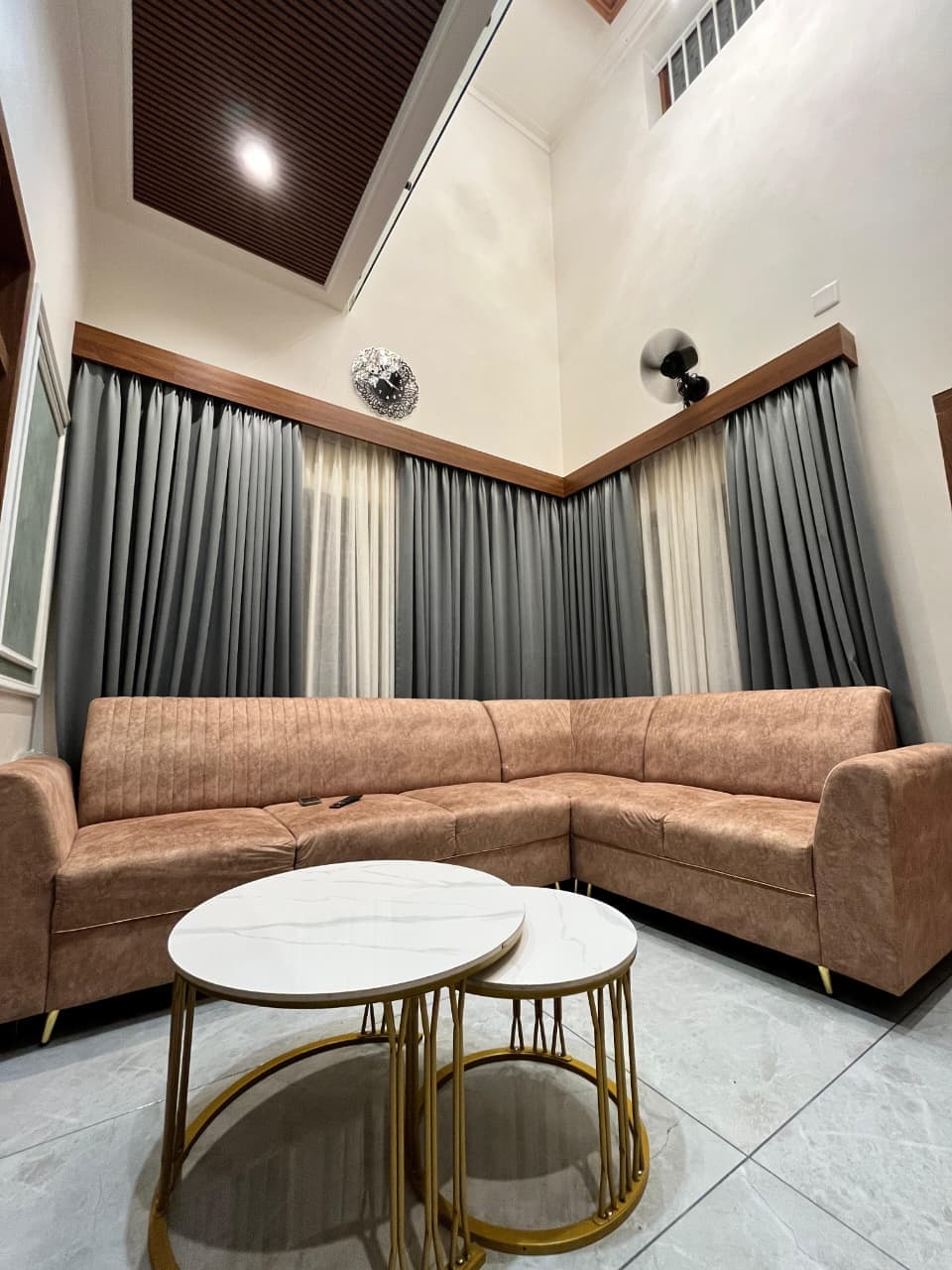 EXCELLENT CURTAINS & BLINDS