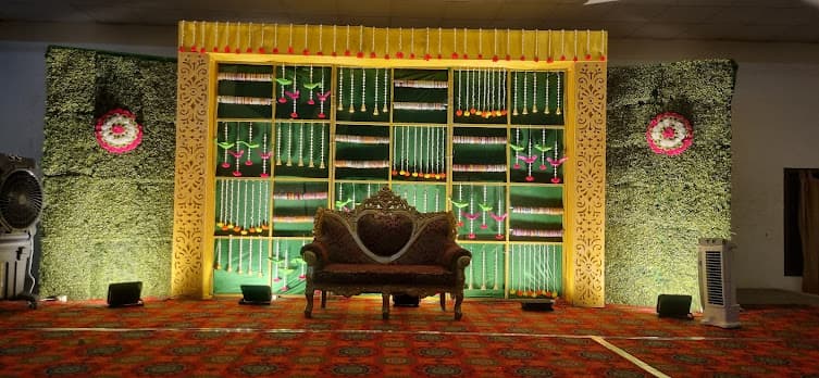 V Decorators