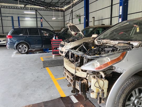 PITSTOP PROS – Multibrand Car Service Centre
