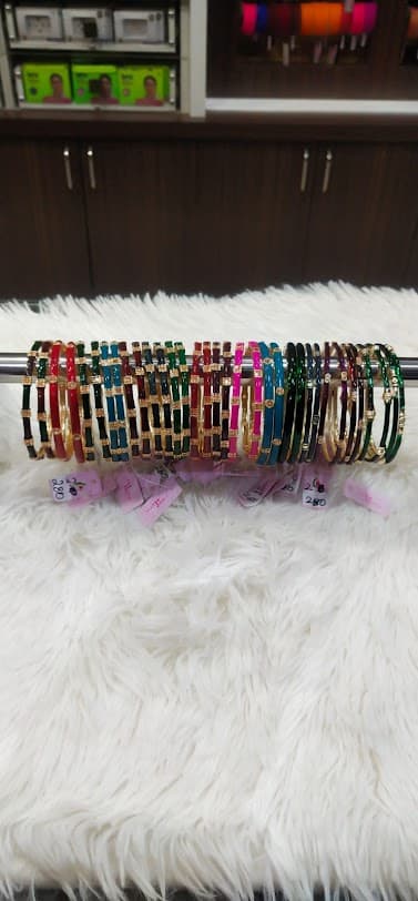 Lipsie Beutik Accessories shop