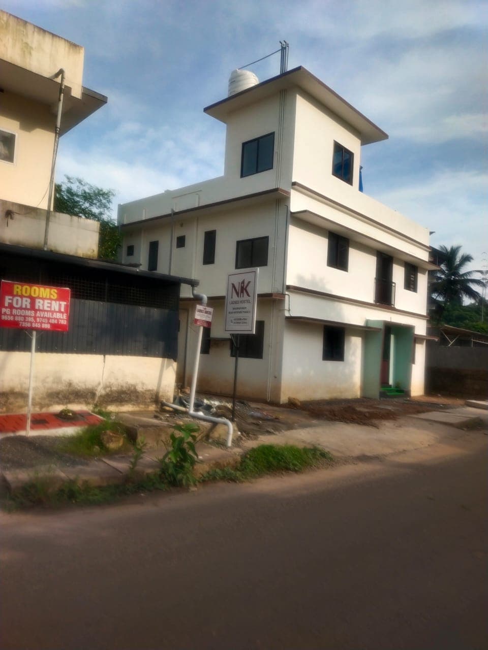 New star Gents & Ladies Hostel