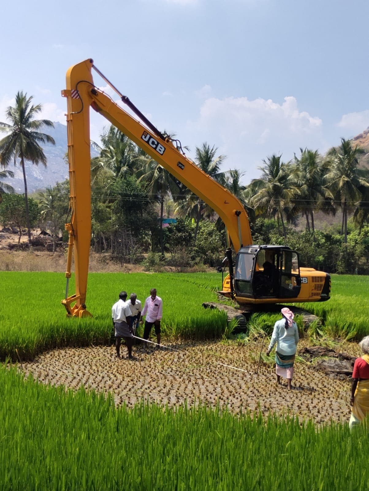 Sri Ayyanarappan Earth Movers