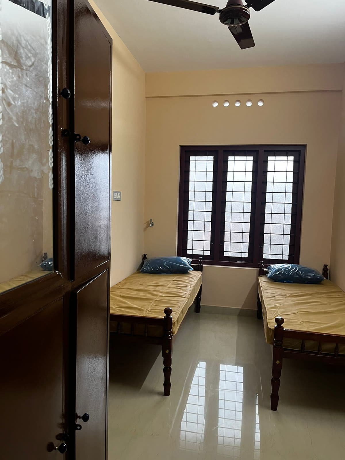 Hayaath Inn Ladies Hostel