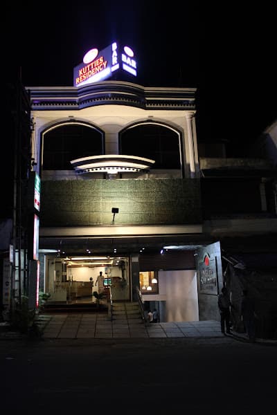 Kutties Residency