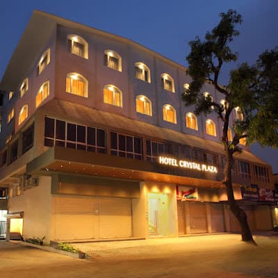Hotel Crystal Plaza