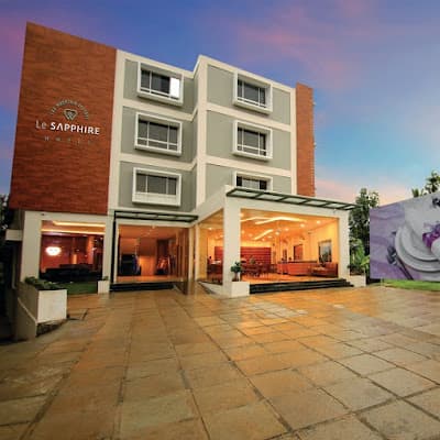 Le Sapphire Hotel 