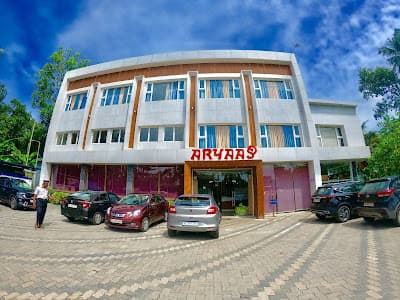 Hotel Aryaas Veg